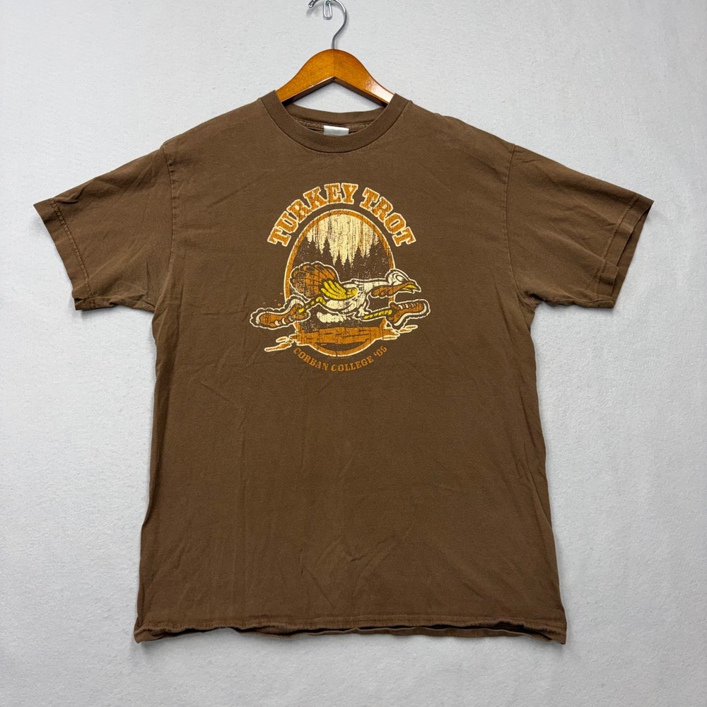 Alstyle T-Shirt Men M Brown Turkey Trot Corban College '06 Graphic Y2K Tee